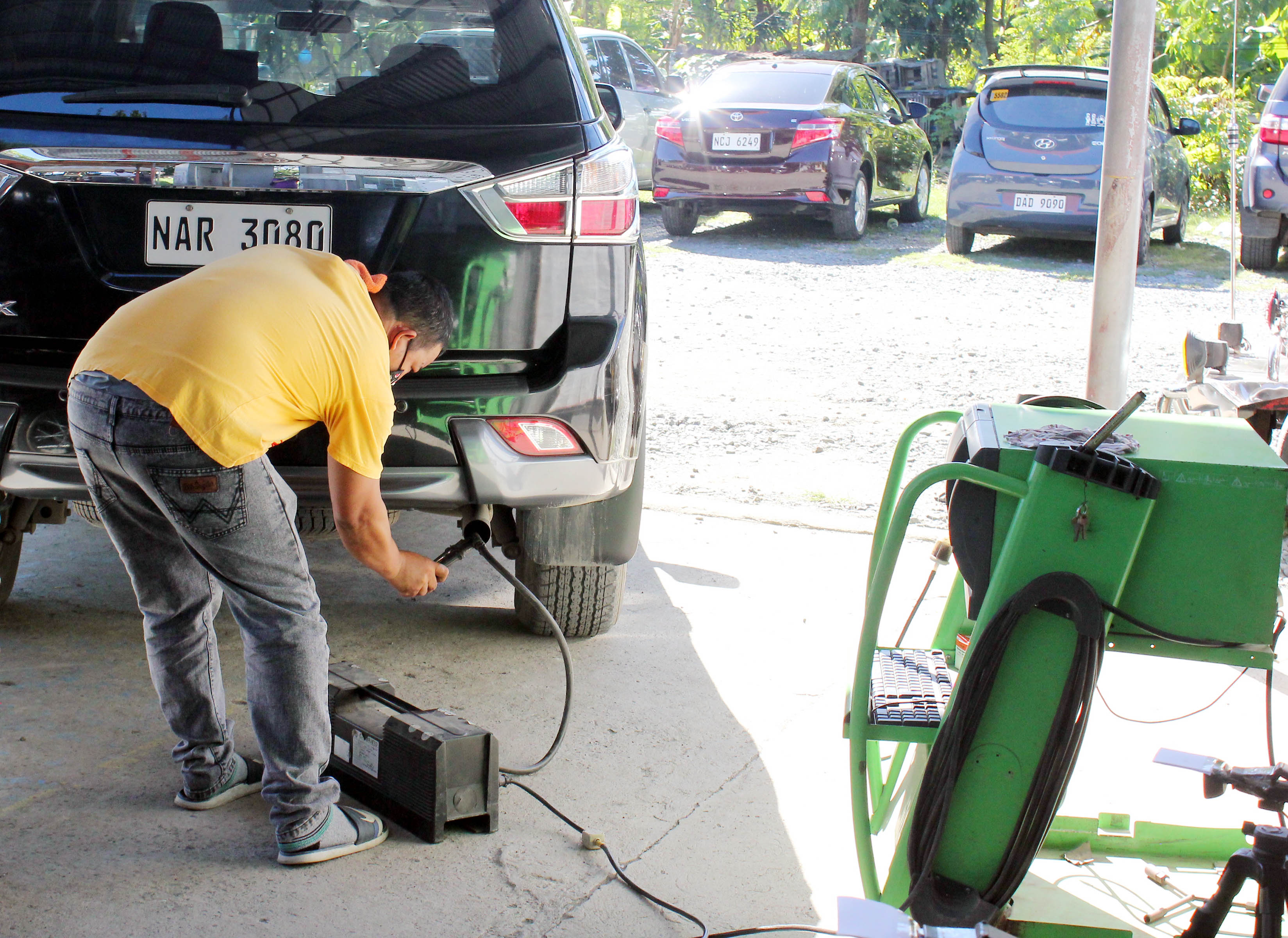 Vehicle emissions testing
